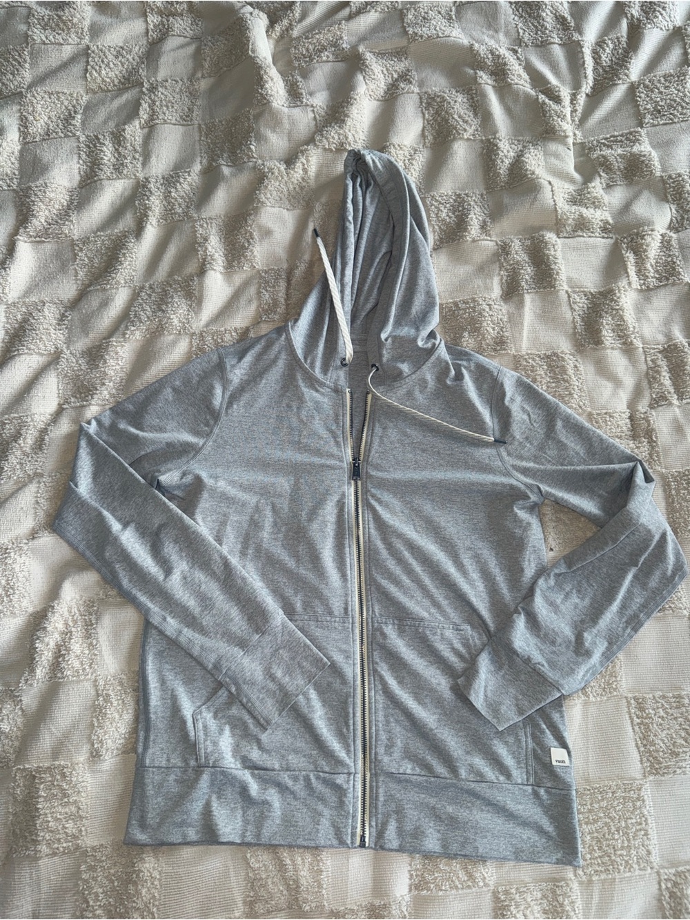 NWOT Vuori Women's Halo Performance Hoodie 2.0 size Small